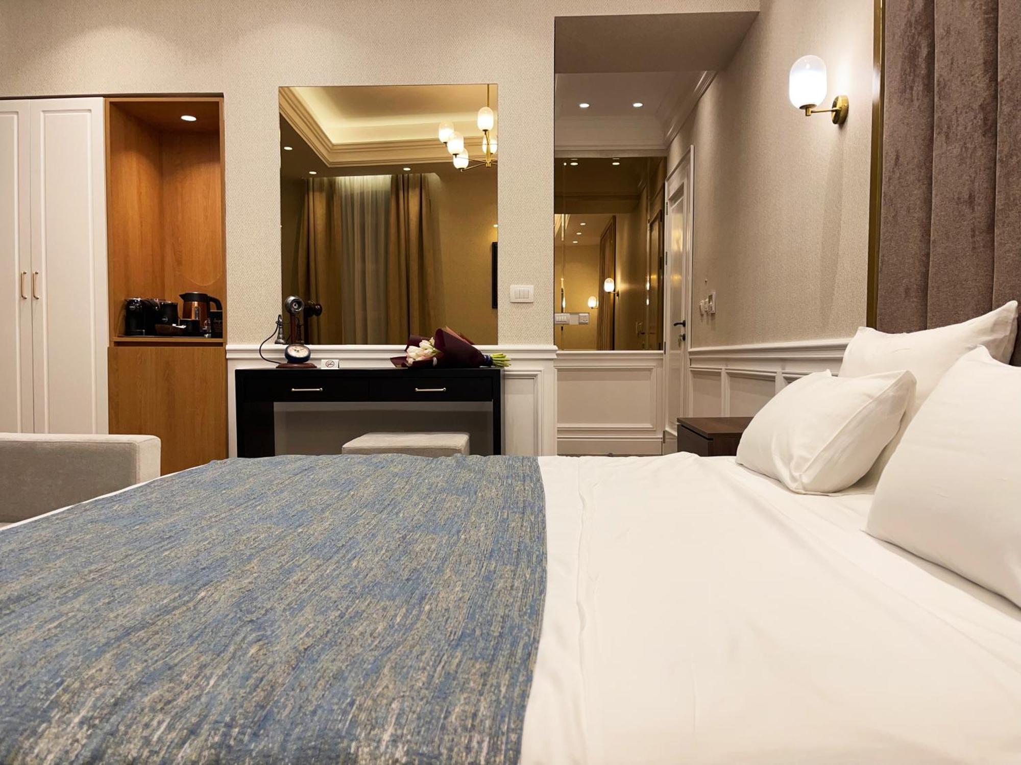 קוטור Hive Luxury Suites By Mn Property מראה חיצוני תמונה